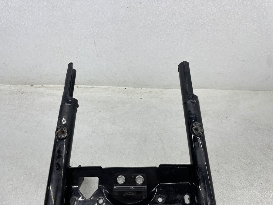 07-11 HARLEY-DAVIDSON ELECTRA GLIDE ULTRA CLASSIC REAR BACK FENDER SUBFRAME