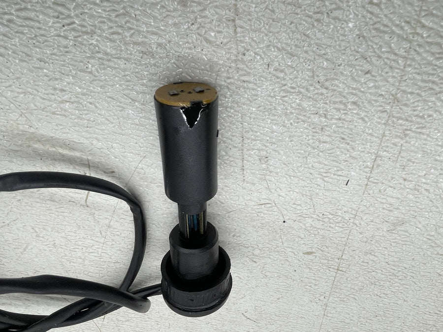 92-97 KAWASAKI JET SKI 750 SS PARTS HARDWARE MOUNT COLUMN CAP OIL STICK MOUNT