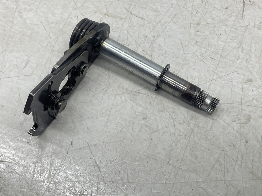 04-06 VICTORY KINGPIN ENGINE TRANSMISSION GEARS OUTPUT MAIN SHAFT DRUM