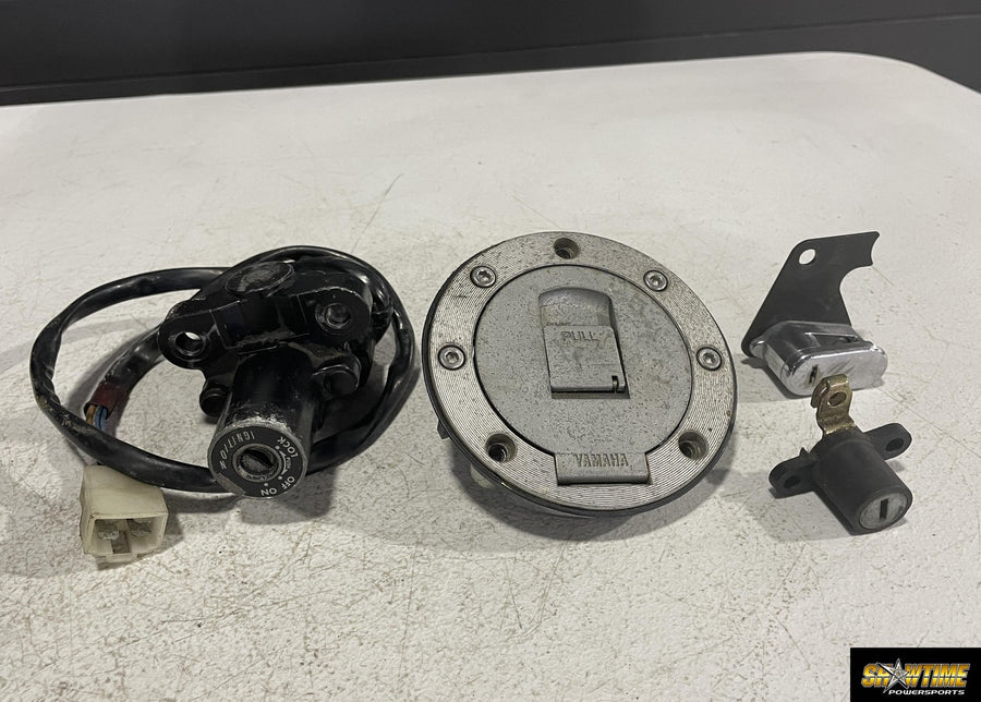 99-02 YAMAHA YZF R6 IGNITION LOCK SET W/ GAS CAP AND SEAT LOCK NO KEY