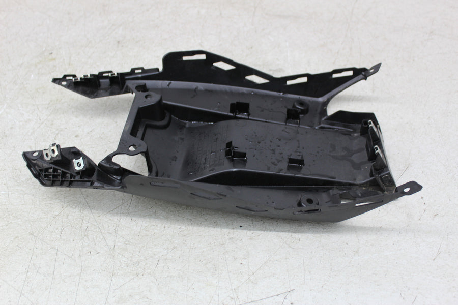 18-21 SUZUKI GSX250R REAR BACK TAIL UNDERTAIL BATTERY TRAY PLASTIC
