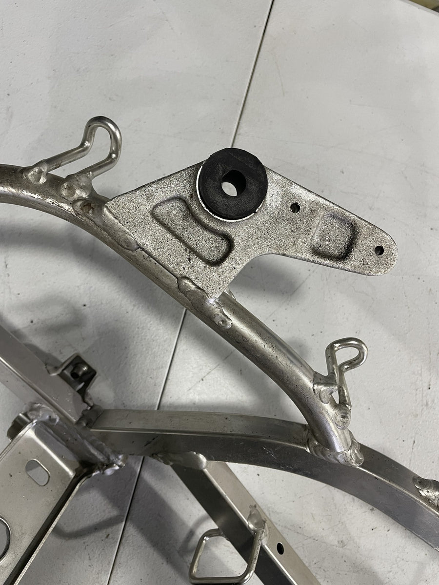98-03 SUZUKI TL1000R REAR BACK TAIL SUBFRAME SUB FRAME