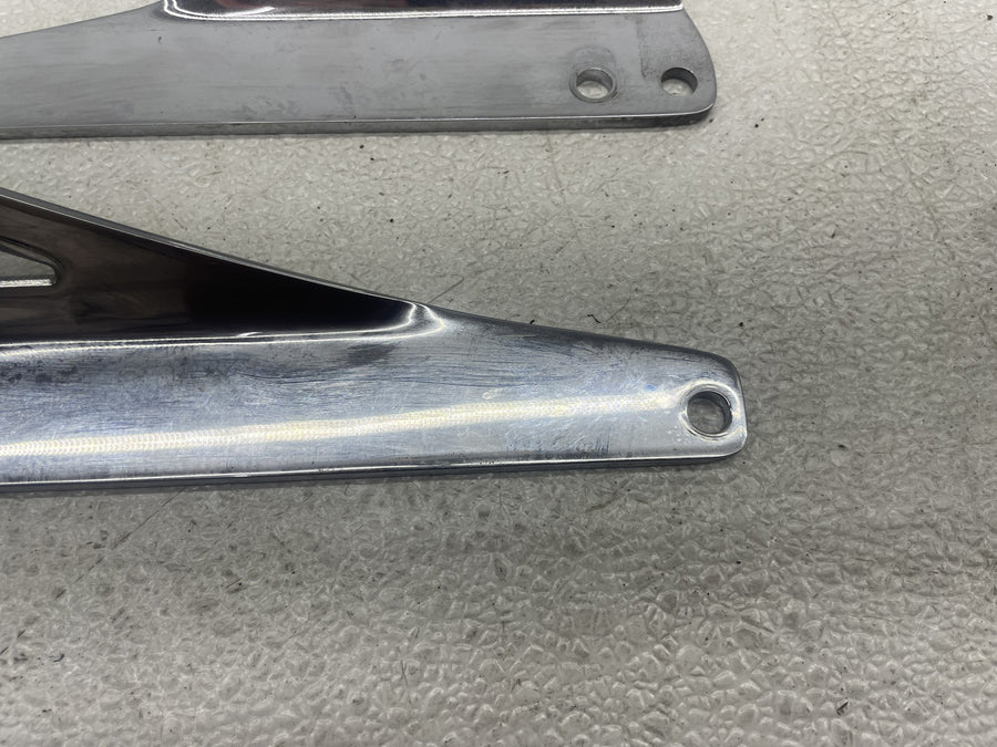 07-11 HARLEY-DAVIDSON ELECTRA GLIDE CLASSIC FLHTC WINDSHIELD MOUNT BRACKETS PAIR