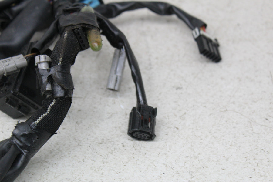 20-24 YAMAHA YZF R1 MAIN ENGINE WIRING HARNESS MOTOR WIRE LOOM (SEE DESCP)