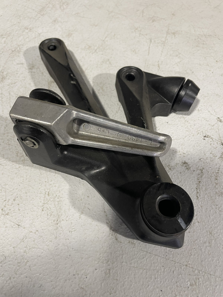 06-11 KAWASAKI NINJA ZX14 REAR BACK PASSENGER PEG SET PAIR