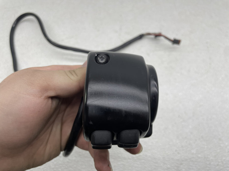 14-20 HARLEY-DAVIDSON SPORTSTER SUPER LOW XL1200T RIGHT CONTROL SWITCH