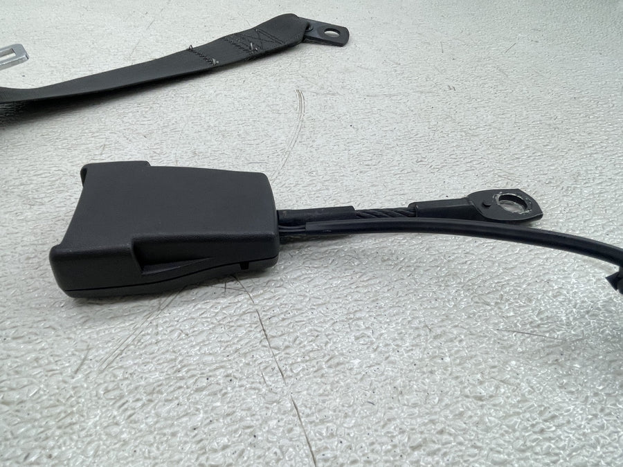 19 POLARIS SLINGSHOT SL RIGHT PASSENGER SEAT BELT LATCH BUCKLE ASSEMBLY SET