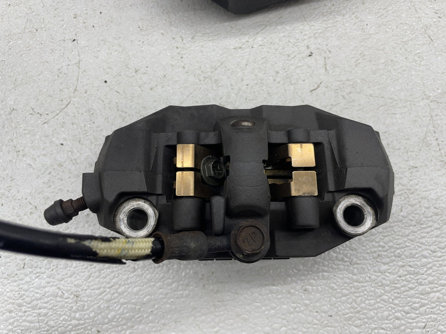 06-07 SUZUKI GSXR600 RIGHT LEFT FRONT BRAKE CALIPER SET PAIR CALIPERS