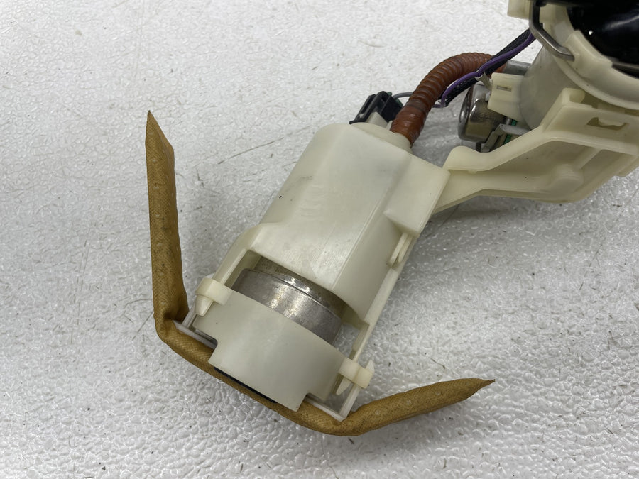 06-11 HARLEY-DAVIDSON DYNA LOW RIDER FXDL FUEL GAS PUMP