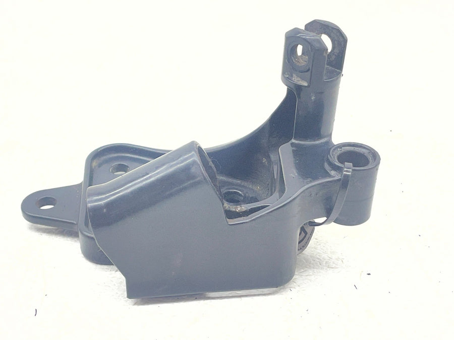 00-06 HARLEY-DAVIDSON SOFTAIL FXST FRONT FOOT RESTS PEG MOUNT BRACKET