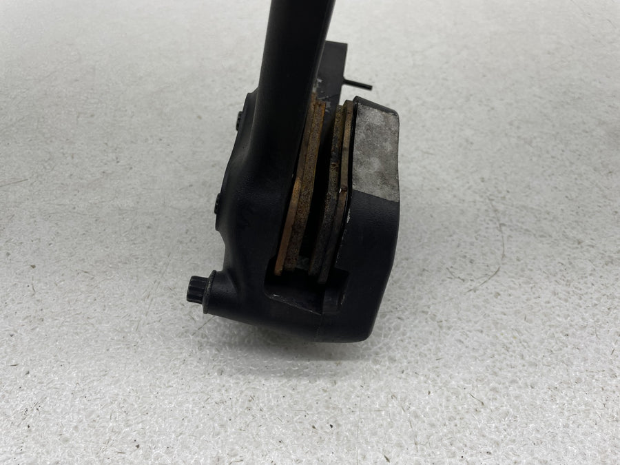 06-07 HARLEY-DAVIDSON DYNA STREET BOB FXDBI REAR BACK BRAKE CALIPER
