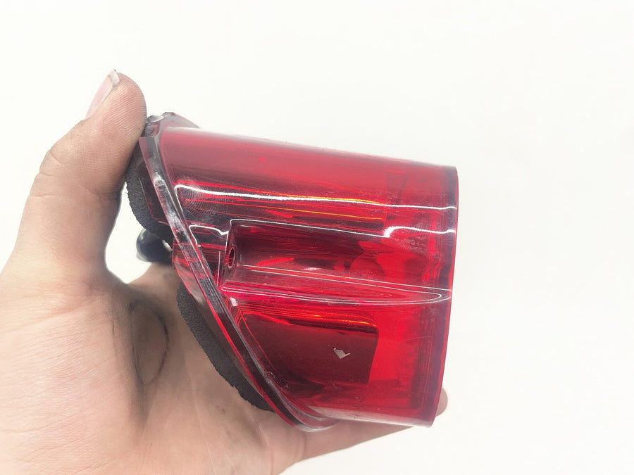 07-11 HARLEY-DAVIDSON ELECTRA GLIDE CLASSIC FLHTC TAILLIGHT REAR BRAKE LIGHT