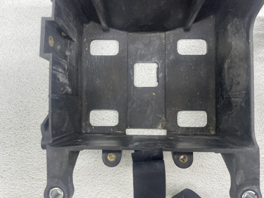 12-16 HARLEY-DAVIDSON STREET GLIDE FLHX BATTERY TRAY BOX HOLDER