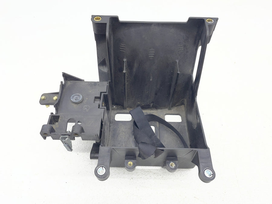 17-23 HARLEY-DAVIDSON ELECTRA GLIDE ULTRA LIMITED FLHTK BATTERY TRAY BOX HOLDER