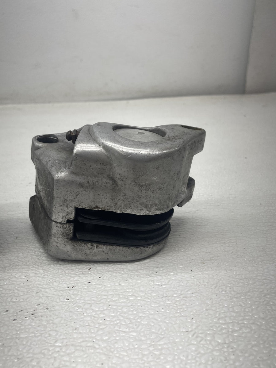 81 HARLEY-DAVIDSON TOUR GLIDE FLT RIGHT LEFT FRONT BRAKE CALIPER SET PAIR