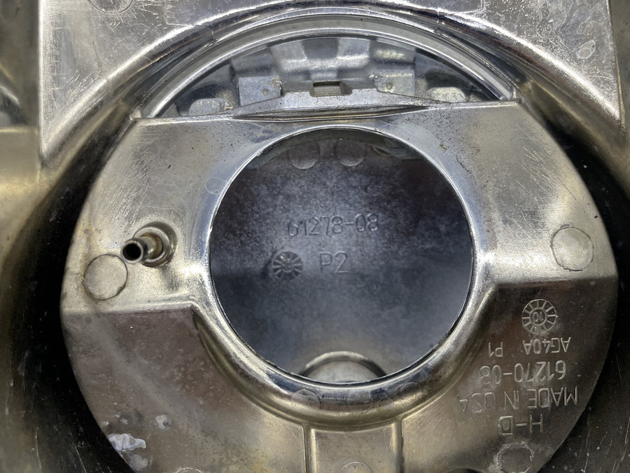 07-11 HARLEY-DAVIDSON ELECTRA GLIDE ULTRA CLASSIC FLHTCU GAS TANK CAP COVER TRIM
