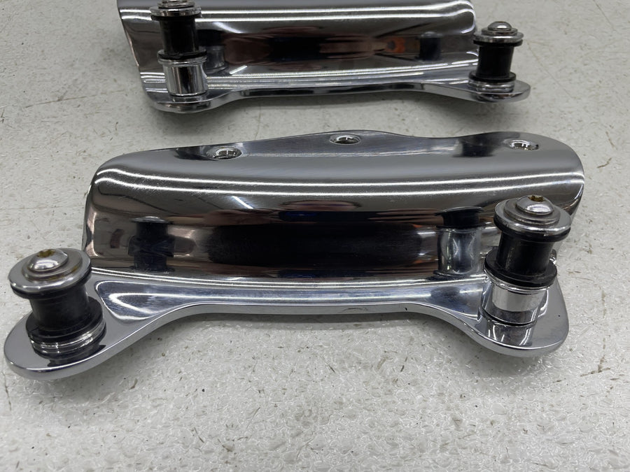 07-11 HARLEY-DAVIDSON ROAD KING CLASSIC FLHRC QUICK DETACH MOUNTS BRACKETS PAIR