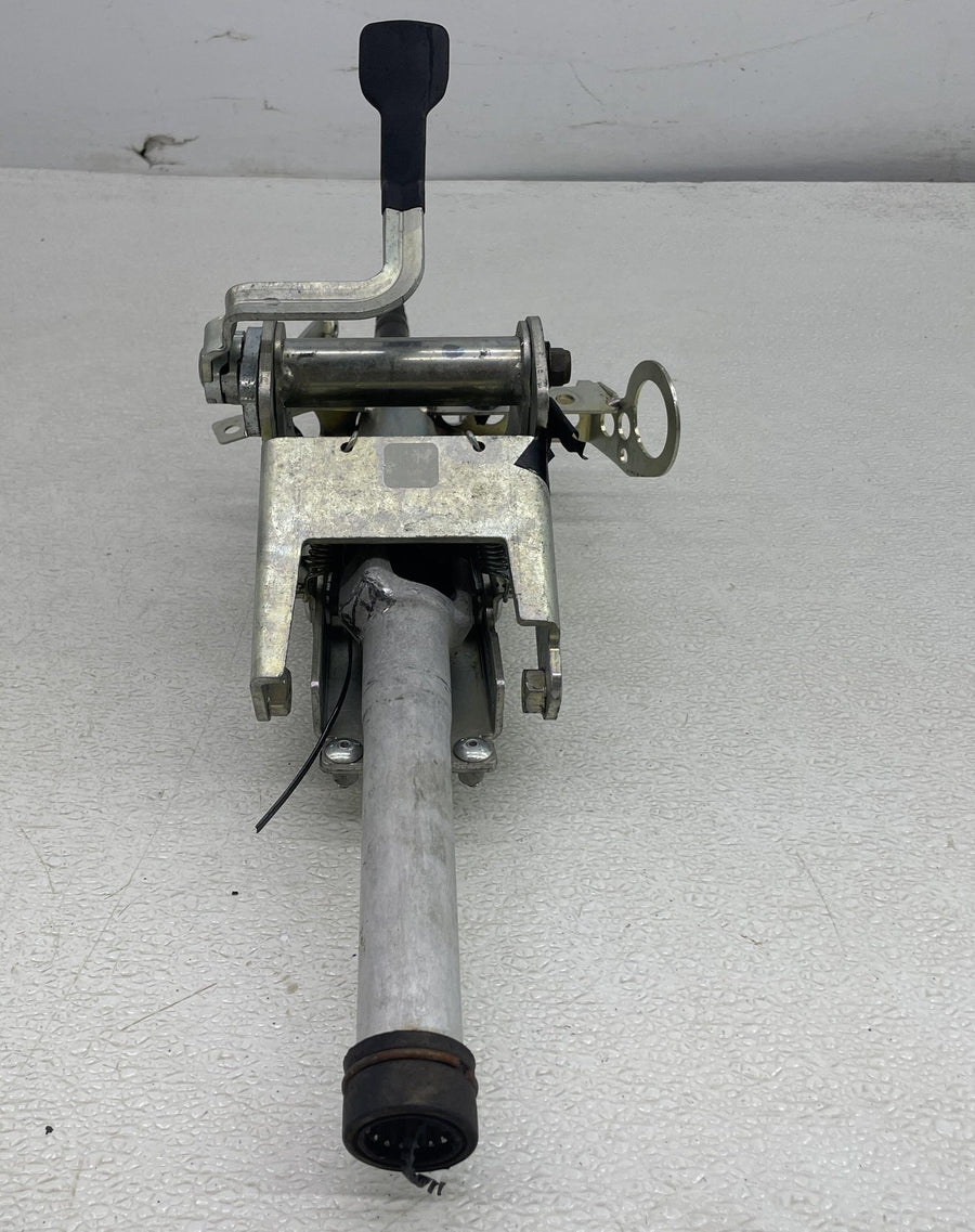 19 POLARIS SLINGSHOT SL STEERING COLUMN BRACKET