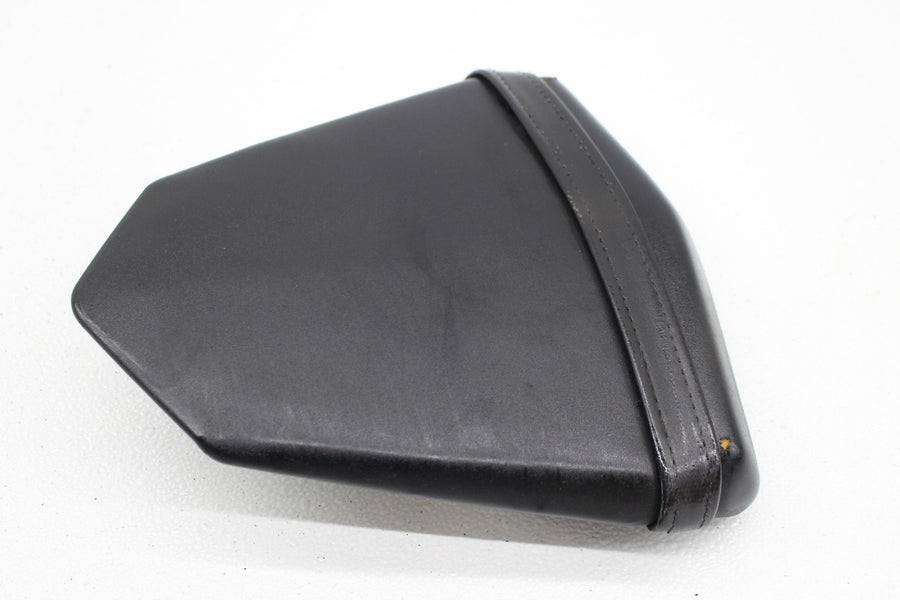 06-07 YAMAHA YZF R6  FRONT REAR BACK PASSENGER TANDEM SEAT PAD SADDLE PILLION