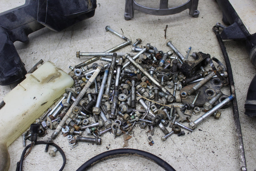 08-18 SUZUKI KING QUAD 750 LTA750X 4X4 AXI PARTS AND HARDWARE LOT NUTS BOLTS