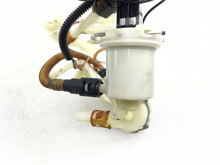 07-11 HARLEY-DAVIDSON ELECTRA GLIDE ULTRA CLASSIC FLHTCU FUEL GAS PUMP