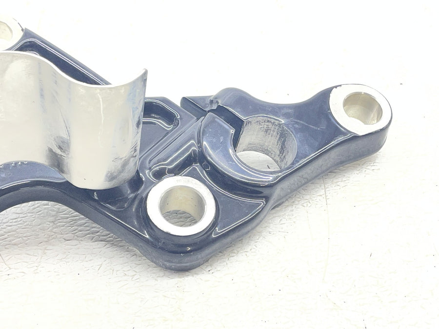 25-26 HARLEY-DAVIDSON NIGHTSTER RH975 FRAME MOUNT BRACKET PAIR