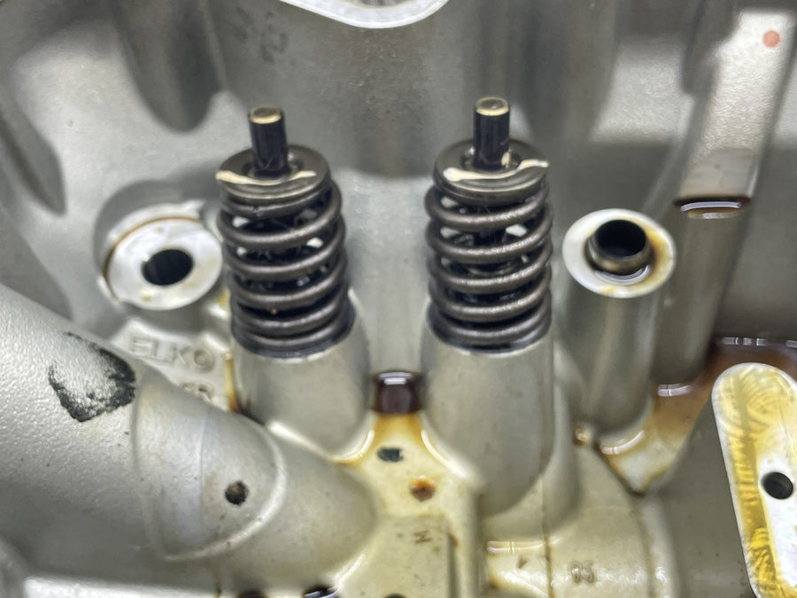 12-17 VICTORY CROSS COUNTRY TOUR ENGINE FRONT REAR CYLINDER HEAD VALVES COVER