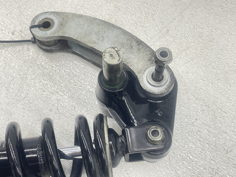 04-06 VICTORY KINGPIN REAR BACK SHOCK ABSORBER LINKAGE