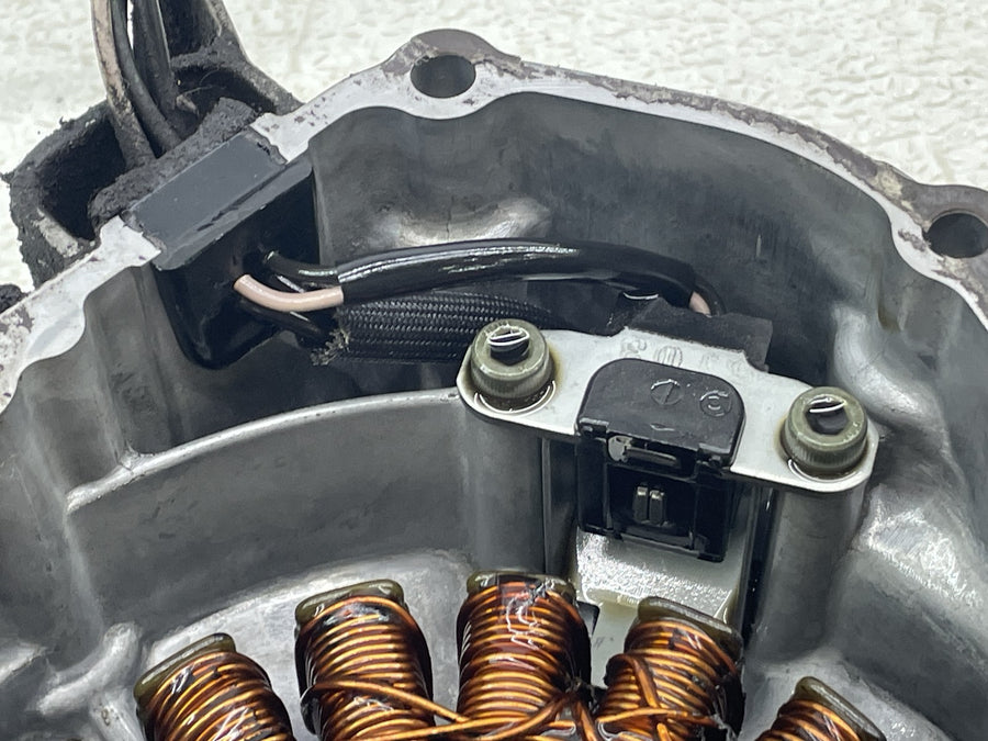03-09 SUZUKI SV650 STATOR MAGNETO ALTERNATOR GENERATOR COVER