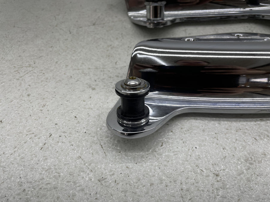 07-11 HARLEY-DAVIDSON ROAD KING CLASSIC FLHRC QUICK DETACH MOUNTS BRACKETS PAIR