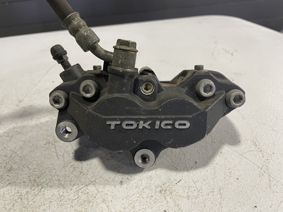 00-03 SUZUKI GSXR750 RIGHT LEFT FRONT BRAKE CALIPER PAIR CALIPERS MASTER CYLINDE