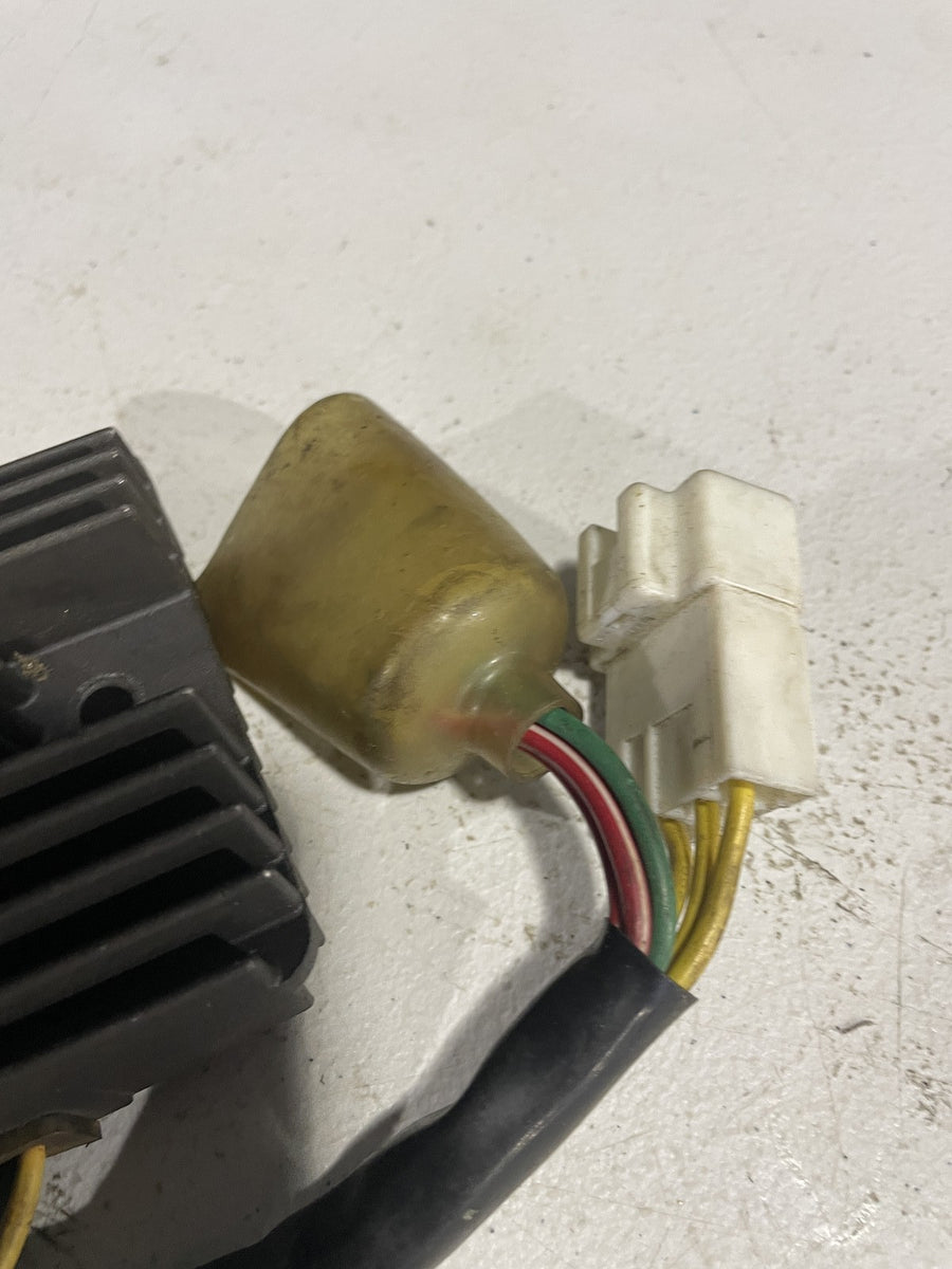 02-06 HONDA RVT1000R RC51 RECTIFIER VOLTAGE REGULATOR