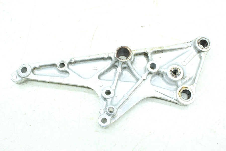 80 HONDA CBX1000 SUPER SPORT RIGHT FOOT REST PEG BRACKET MOUNT