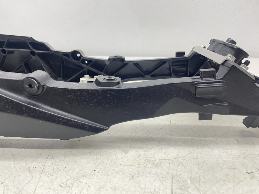 11-26 SUZUKI GSXR600 GSXR750 REAR SUBFRAME SUB FRAME STRAIGHT 41221-14J00-YUG