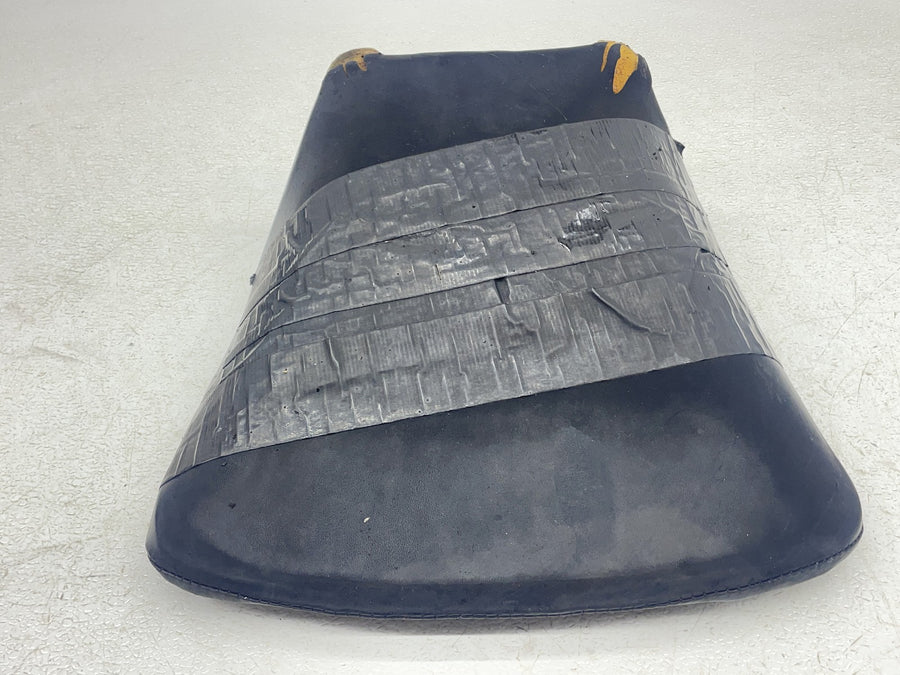 00-01 HONDA RVT1000R RC51 SP1 FRONT DRIVERS SEAT PAD SADDLE PILLION