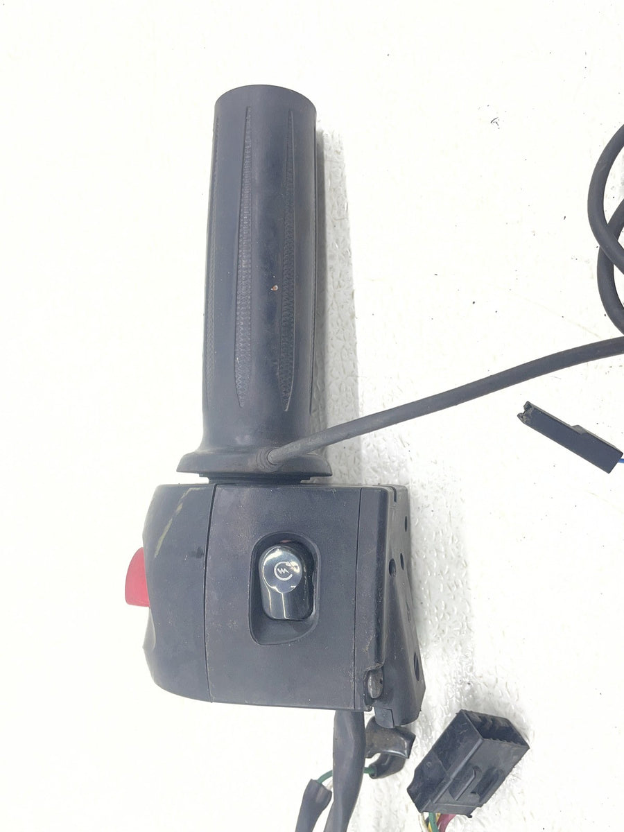 12-17 VICTORY CROSS COUNTRY TOUR RIGHT LEFT SWITCH CONTROL HORN SIGNALS ON OFF