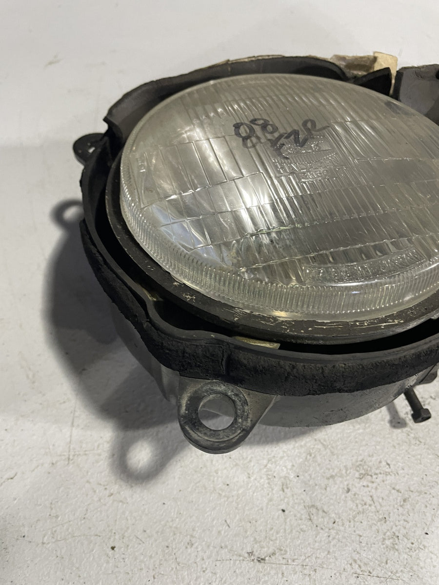 89-90 YAMAHA FZR600 FRONT HEADLIGHT HEAD LIGHT LAMP 2AX-8432A-A0-00