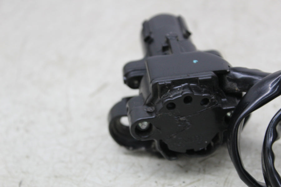 24 KAWASAKI NINJA ZX4R IGNITION LOCK KEY SET W/ GAS CAP AND SEAT LOCK