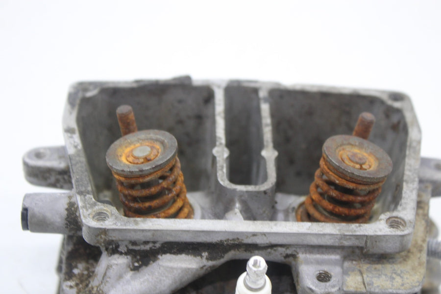05-16 KAWASAKI MULE 600 ENGINE MOTOR CYLINDER HEAD VALVES COVER