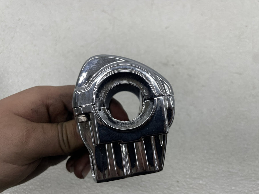 89-91 HARLEY-DAVIDSON ELECTRA GLIDE CLASSIC CHROME SWITCH SHELLS HOUSING PAIR