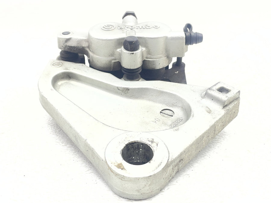 04-06 VICTORY KINGPIN BREMBO REAR BACK BRAKE CALIPER W MOUNT BRACKET 1910619