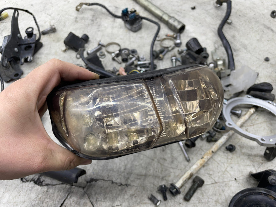 06-15 YAMAHA FZ1 PARTS AND HARDWARE LOT W/ BRAKE LIGHT