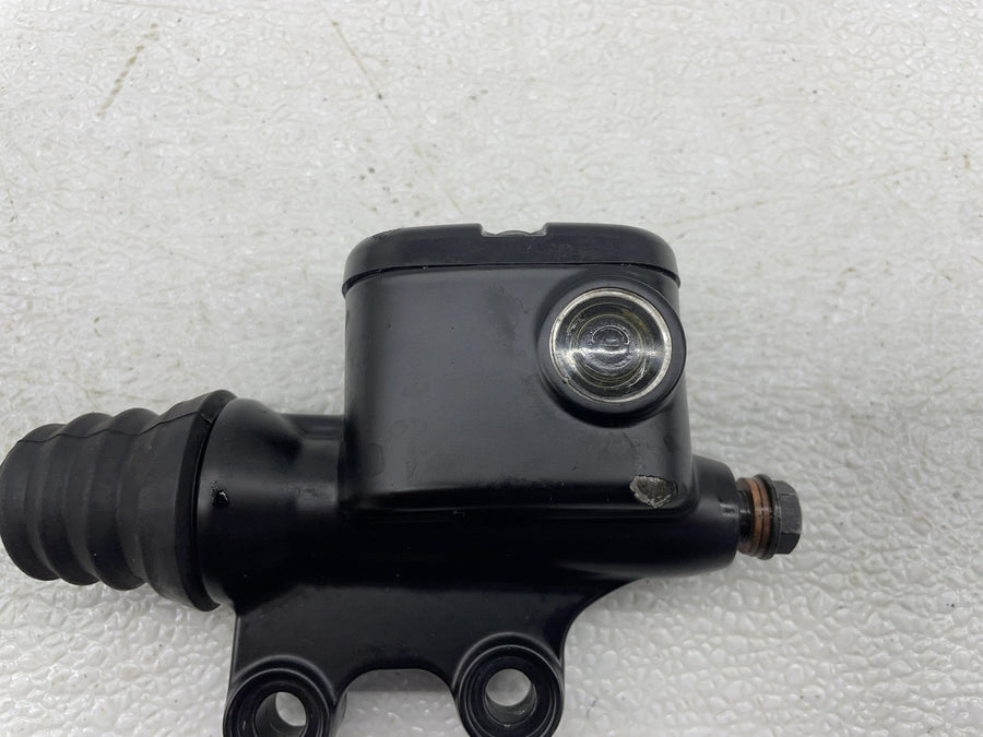 24-26 HARLEY-DAVIDSON STREET GLIDE FLHX REAR BACK BRAKE MASTER CYLINDER