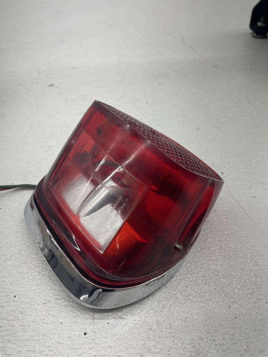81 HARLEY-DAVIDSON TOUR GLIDE FLT TAILLIGHT REAR TAIL BRAKE LIGHT