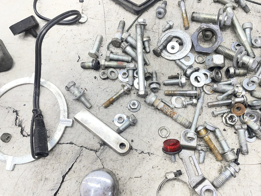 13 HARLEY-DAVIDSON ROAD GLIDE CVO CUSTOM FLTRXSE2 PARTS HARDWARE LOT