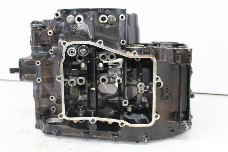 84-85 HONDA MAGNA 700 VF700C ENGINE MOTOR CRANKCASE CRANK CASES BLOCK