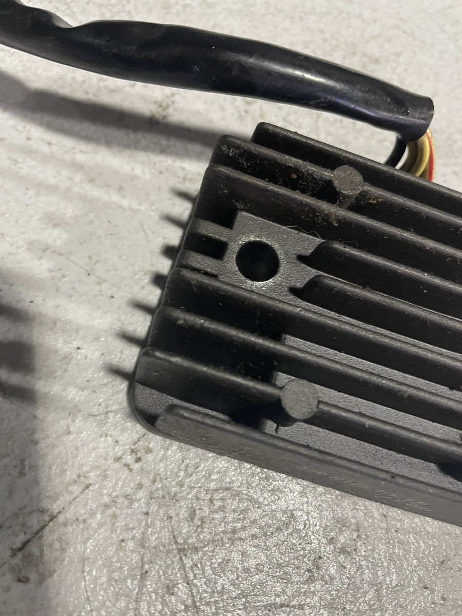 94-09 KAWASAKI NINJA 500R EX500D RECTIFIER VOLTAGE REGULATOR