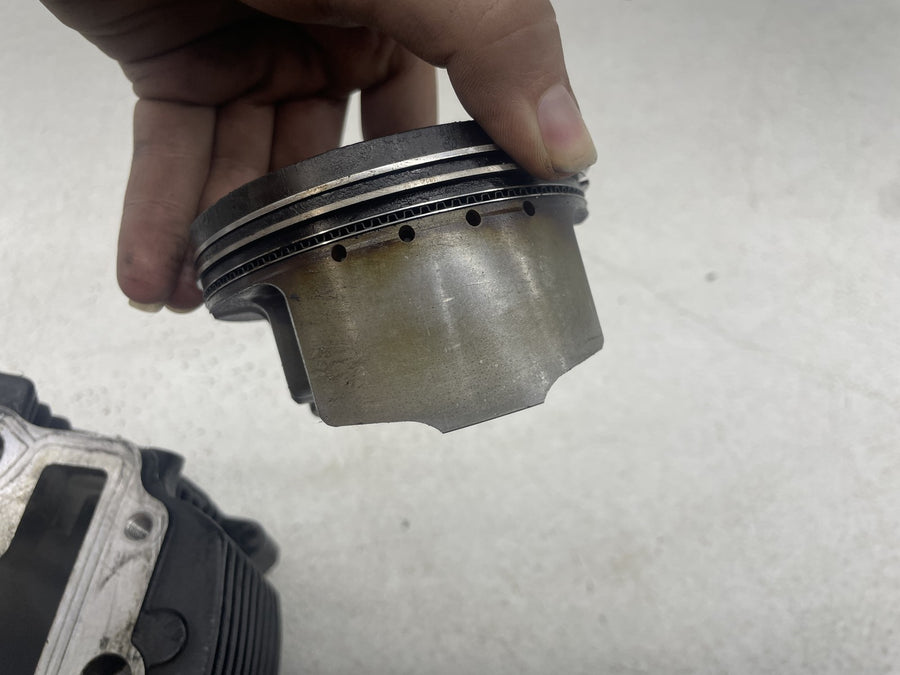 99-09 YAMAHA V STAR 1100 XVS1100A CLASSIC ENGINE MOTOR REAR PISTON CYLINDER