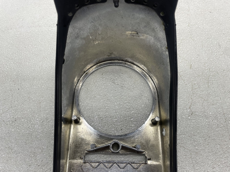 99-06 HARLEY-DAVIDSON ROAD KING CLASSIC FLHRCI GAS TANK CAP COVER TRIM PANEL