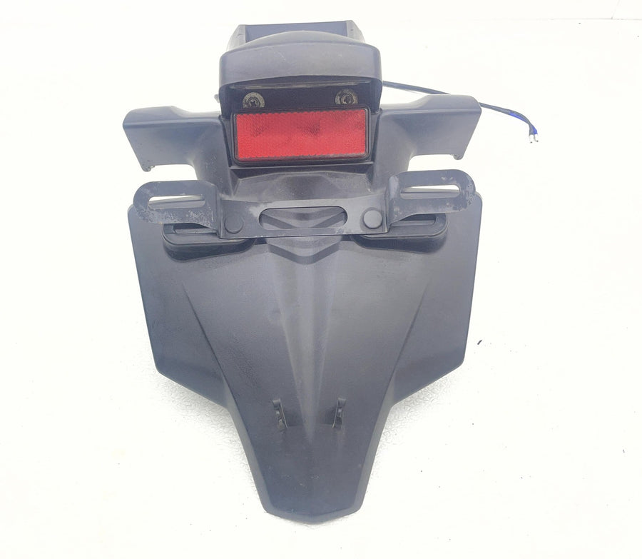11-13 YAMAHA FZ8 REAR BACK FENDER MUD GUARD TAG LIGHT MOUNT